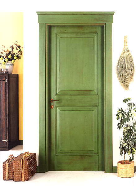 Зеленые двери межкомнатные. Зеленая деревянная дверь. Дверь зеленого цвета. Двери оливкового цвета.