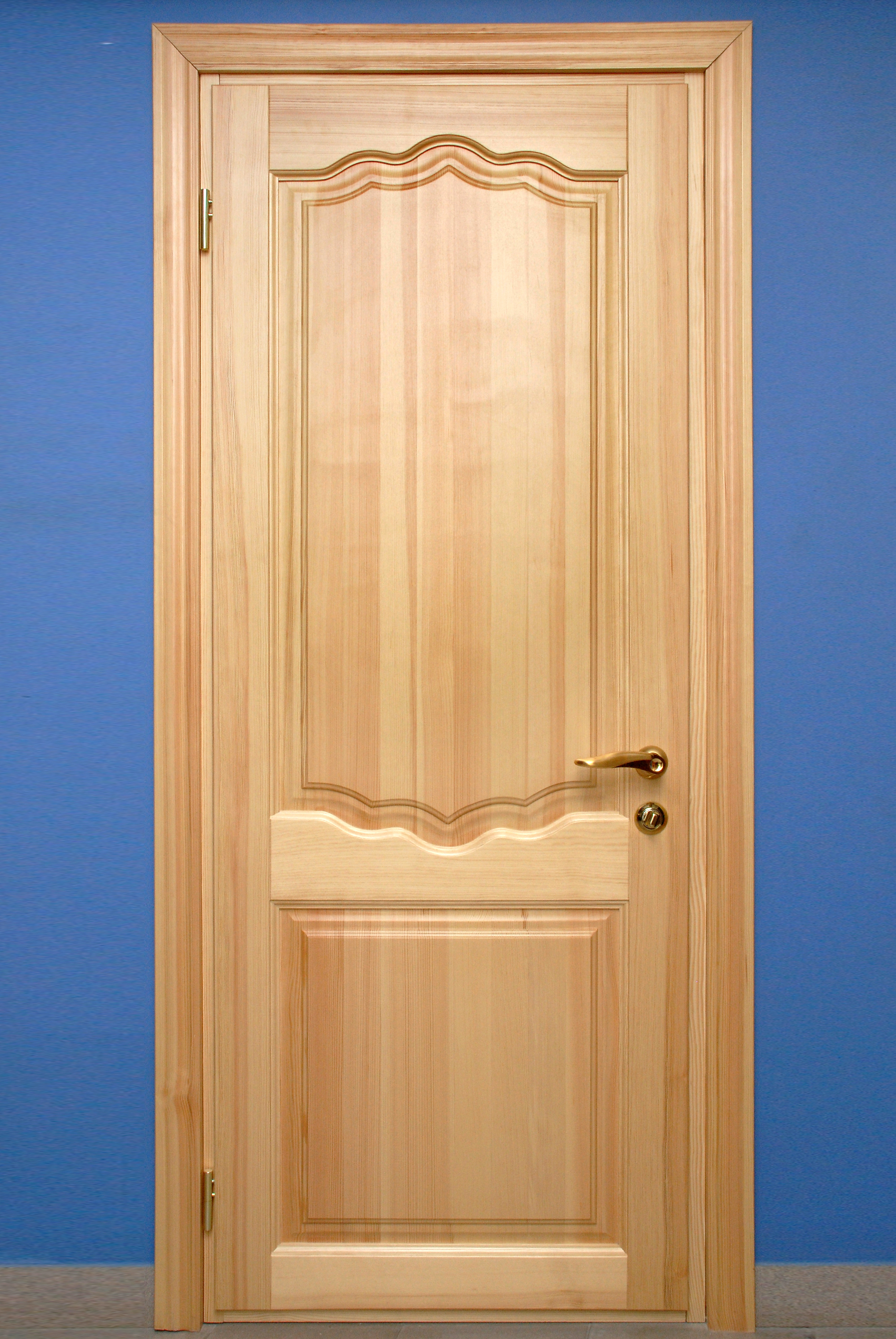 Конструкция филенчатых дверей: из чего они состоят?